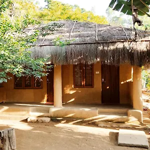  Guest house Cosmic Mud House India