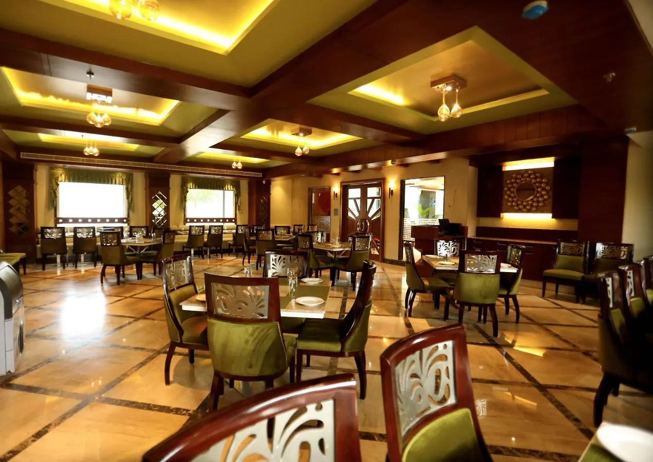 Hotel The Pinnacle Inn Sarnath Varanasi